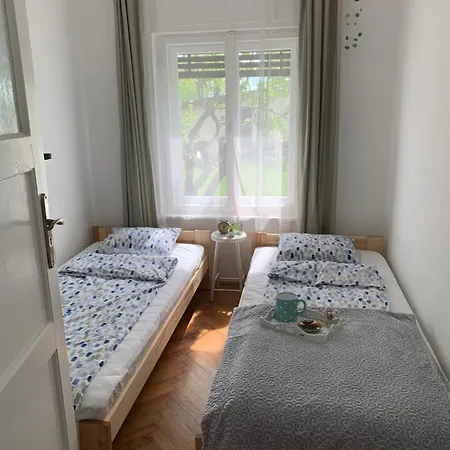 Fuege Vendeghaz * Csopak